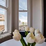 Apartment Stylish Marina Escape - Sleeps 2 Dublin