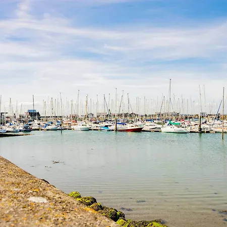 Stylish Marina Escape - Sleeps 2 Dublin
