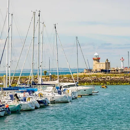 Stylish Marina Escape - Sleeps 2 Dublin